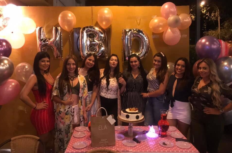 La cumpleañera María Fernanda Quimbaya, Yénifer Ruiz, Laura Vanesa Quimbaya, Yéssica Medina, Camila Castro, Camila Escandón, Yéssica Charry y Alejandra Salgado.